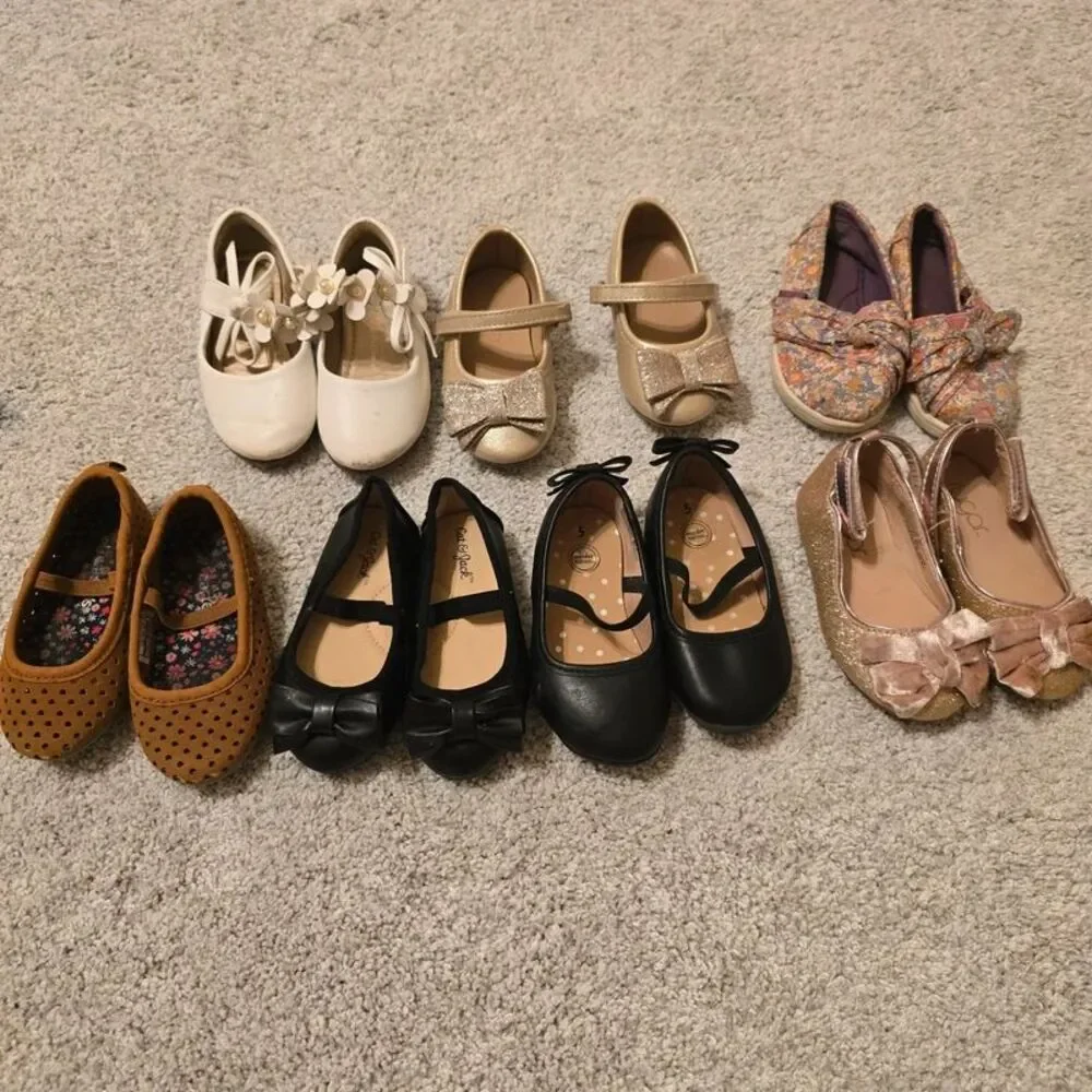 Toddler girl  shoes size 5. Bundle of 7